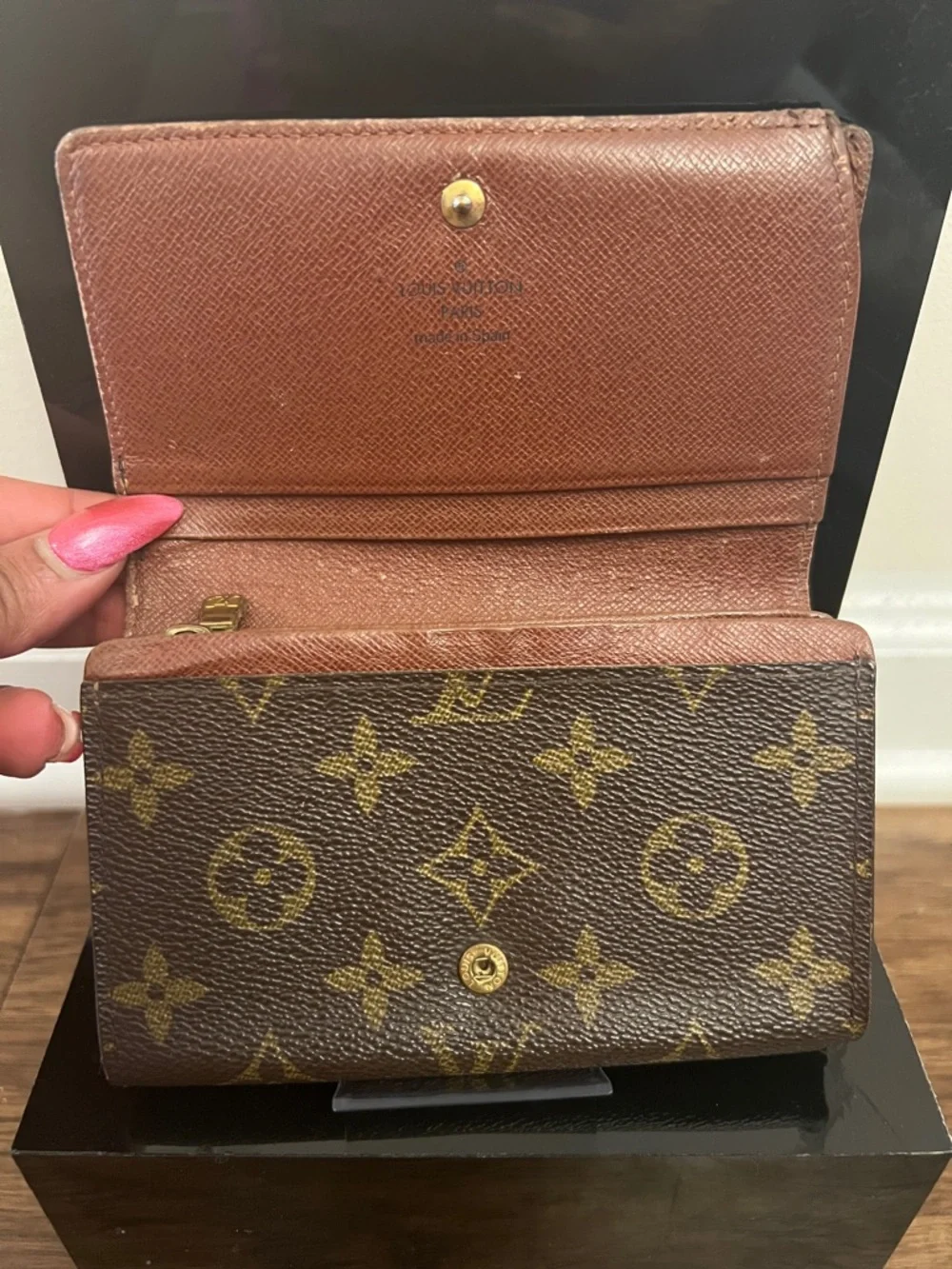 Louis Vuitton Porte Monnaie Tresor wallet - Picture 9 of 11